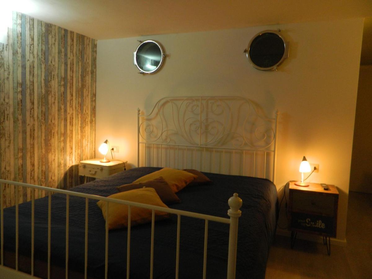 Appartamento Ninì Short lets Naples Extérieur photo
