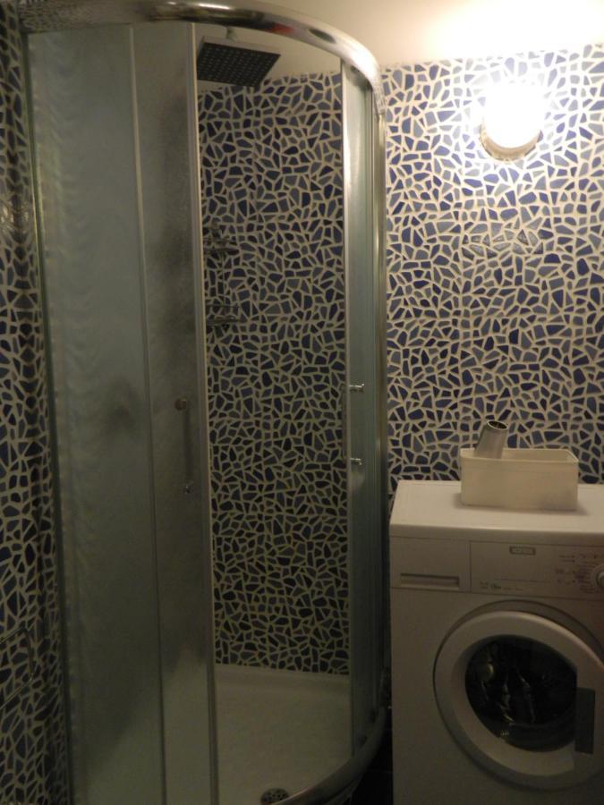 Appartamento Ninì Short lets Naples Extérieur photo