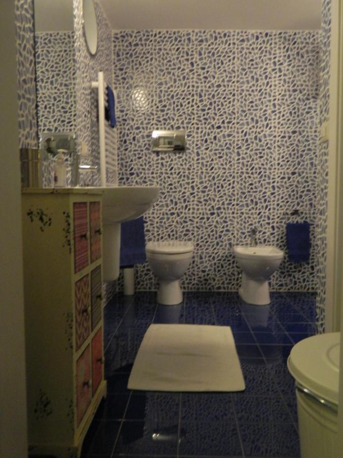 Appartamento Ninì Short lets Naples Extérieur photo