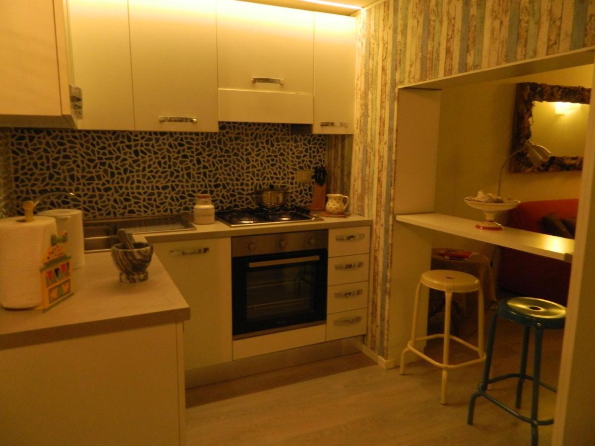 Appartamento Ninì Short lets Naples Extérieur photo