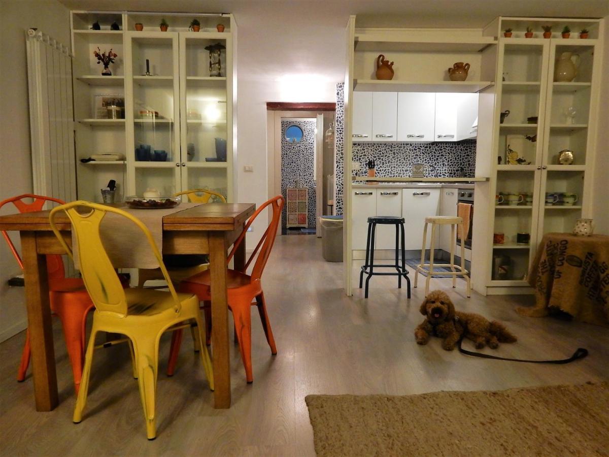 Appartamento Ninì Short lets Naples Extérieur photo